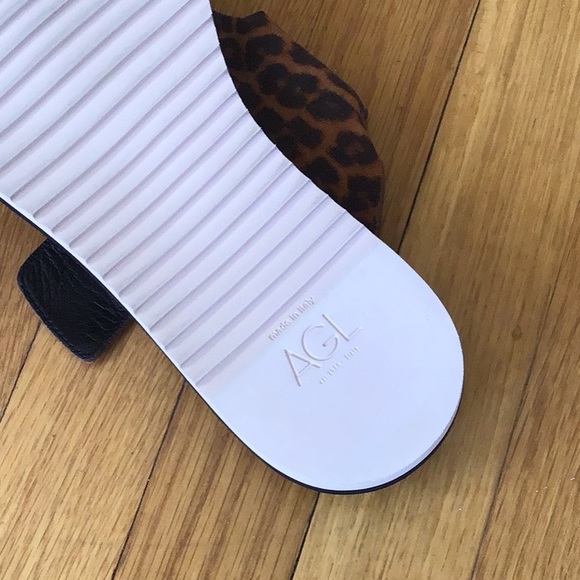 NWOT Animal Print AGL Italian Leather Buckle Sandals - Picture 3 of 9